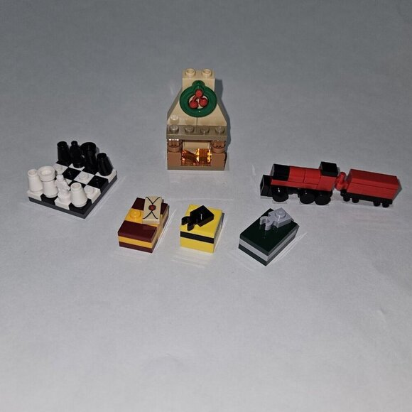 LEGO Harry Potter Advent Calendar 75964 Fireplace Present Hogwarts Express Chess - Picture 1 of 16